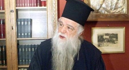 Αμβρόσιος κατά πάντων με νέο παραλήρημα: Βιώνουμε Χούντα μιας… αρρωστημένης Δημοκρατίας