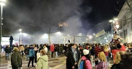 Ξάνθη: Πάνω από 1.000 άτομα γιόρτασαν το αποκριάτικο καρναβάλι ενόψει lockdown