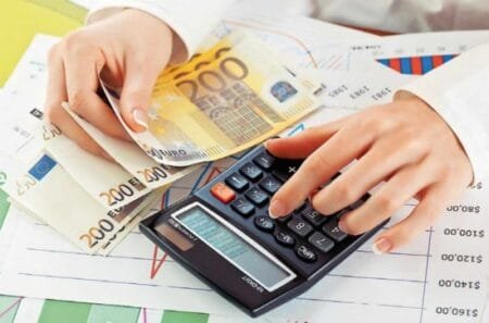 ΕΝΦΙΑ: Νωρίτερα η πληρωμή του – Στις οκτώ οι δόσεις εξόφλησης