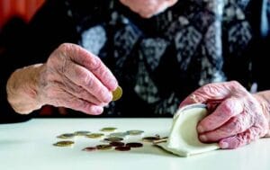 Κυβέρνηση Μητσοτάκη – Έκοψε το επίδομα ενοικίου σε ανασφάλιστους υπερήλικες Ειδήσεις,γεωστρατηγική ενημέρωση,Αναλύσεις