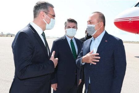 Ο Τσαβούσογλου στην Θράκη: Επίσκεψη στο τουρκικό προξενείο της Κομοτηνής