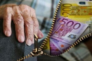 Καταγγελία για τη νέα φορολογική ληστεία σε βάρος των συνταξιούχων Ειδήσεις,γεωστρατηγική ενημέρωση,Αναλύσεις