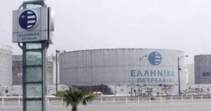 Άρχισαν να απολύουν και μόνιμους υπαλλήλους στα ΕΛΠΕ Ειδήσεις,γεωστρατηγική ενημέρωση,Αναλύσεις