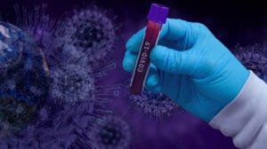 Η πρώτη ομολογία: Το Στάνφορντ ζητά υποχρεωτικό εβδομαδιαίο τεστ και για τους πλήρως εμβολιασμένους. Ροή Ειδήσεων
