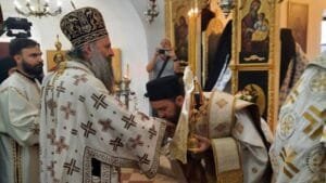 Μαυροβούνιο: Επεισοδιακή Τελετή Ενθρόνισης Σέρβου Μητροπολίτη Ροή Ειδήσεων