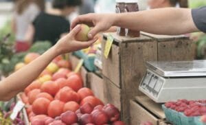 ΕΝΠΕ: Ανεφάρμοστος ο νόμος για τις λαϊκές αγορές Ροή Ειδήσεων
