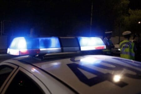 Μέγαρα: Ρομά έκλεισαν την Εθνική Αθηνών-Κορίνθου-Αστυνομικοί δέχτηκαν πυροβολισμούς