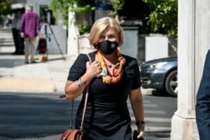 Επίθεση του «Ρουβίκωνα» στο σπίτι της Μίνας Γκάγκα Ροή Ειδήσεων