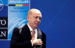 Γιατί ΗΠΑ και ΝΑΤΟ ακόμα ανέχονται τις πειρατικές συμπεριφορές Ερντογάν; Ροή Ειδήσεων