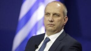 Κυβ. εκπρόσωπος: «Οι ανεμβολίαστοι με τα τεστ θα μπορούν να κάνουν ΜΟΝΟ πράγματα που είναι απαραίτητα για την επιβίωσή τους» Ροή Ειδήσεων