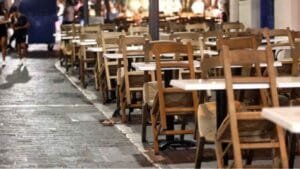 Τα νέα μέτρα που έρχονται στην εστίαση Ροή Ειδήσεων