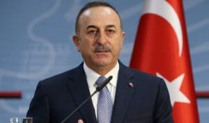 Τσαβούσογλου: Εμποδίζουμε την Ελλάδα να μπει στην τουρκική υφαλοκρηπίδα Ροή Ειδήσεων
