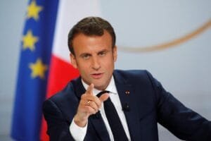 Μακρόν: Ρωσία-Τουρκία να αποσυρθούν αμέσως από την Λιβύη Ροή Ειδήσεων