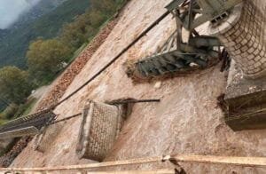 Αιτωλοακαρνανία: Σημαντικά προβλήματα προκάλεσε η κακοκαιρία, μεγάλες καταστροφές στο οδικό δίκτυο. Ροή Ειδήσεων