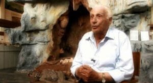 Άρης Πουλιανός: Ότι Δεν Θέλουν να Ξέρουμε για το Σπήλαιο των Πετραλώνων (Βίντεο) Ροή Ειδήσεων