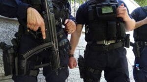 Χειροπέδες σε 40χρονο Ιρακινό τζιχαντιστή στην Αθήνα! Ροή Ειδήσεων