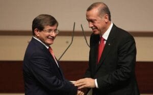 Νταβούτογλου για Ερντογάν: Έχει σύγχυση στο μυαλό του… Ροή Ειδήσεων