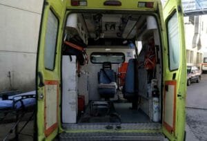 Κοζάνη: Μαχαίρωσε τον πατέρα του και απειλούσε ότι θα αυτοκτονήσει Ροή Ειδήσεων