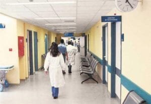 Σε επιτάξεις αντί διορισμών, προχωρά κι επισήμως η κυβέρνηση se-epitaxeis-anti-diorismon-prochora-ki-episimos-i