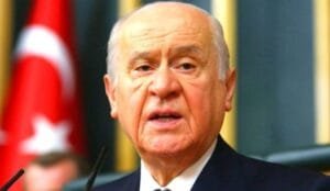 Νέες απειλές κατά Ελλάδας από τον επικεφαλής του ακροδεξιού κόμματος Εθνικιστικής Δράσης Ντεβλέτ Μπαχτσελί Ροή Ειδήσεων