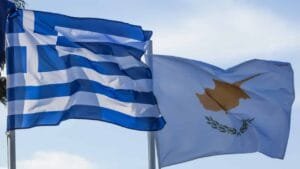 Όταν πολεμούν οι ελέφαντες Δύση – Ρωσία, το χορτάρι Ελλάδα-Κύπρος να μη υποφέρει Ροή Ειδήσεων