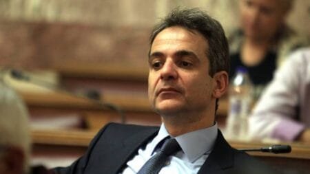 Από το Πράσινο Ακρωτήρι στα Πράσινα Άλογα (Το δεκαήμερο vertigo της εξωτερικής πολιτικής)