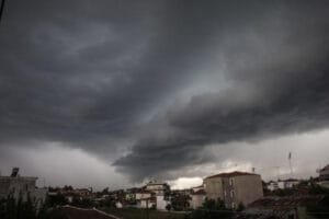 Σάκης Αρναούτογλου για μια νέα κακοκαιρία που θα «χτυπήσει» τις επόμενες μέρες τη χώρα μας. Ροή Ειδήσεων