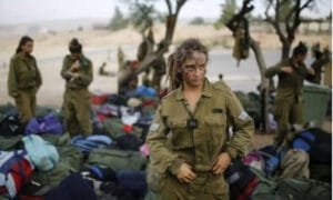 Το «σκάνδαλο με τις στρατιωτίνες» συγκλονίζει το Ισραήλ Ροή Ειδήσεων