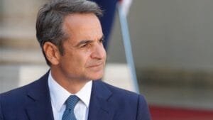 Δημοσκόπηση «κεραυνός» για την κυβέρνηση: 7 στους 10 λένε όχι στην αποστολή όπλων στην Ουκρανία Ροή Ειδήσεων