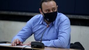 Γκίκας Μαγιορκίνης: Όχι δεν θα καταργηθεί το πιστοποιητικό εμβολιασμού Ροή Ειδήσεων