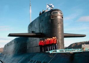 Ρωσικά πυρηνικά υποβρύχια σ΄ ασκήσεις στη Θάλασσα Μπάρεντς κοντά στην Αρκτική! Ροή Ειδήσεων