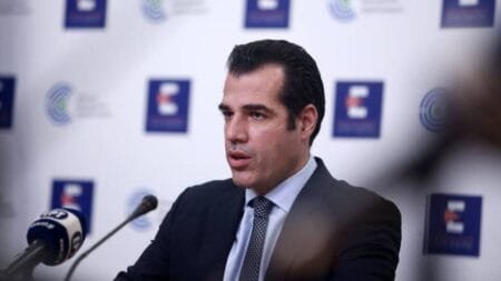 Τέλος στη συνταγογράφηση από ιδιώτες γιατρούς για τους ανασφάλιστους πολίτες