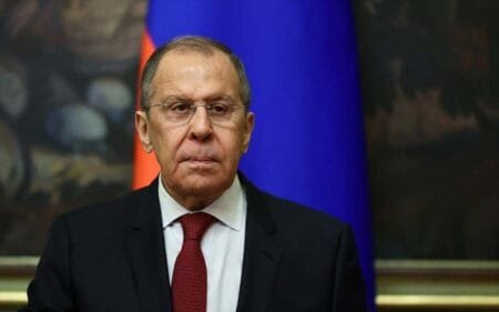 Λαβρόφ: Ένας Τρίτος Παγκόσμιος Πόλεμος θα είναι πυρηνικός και ολέθριος