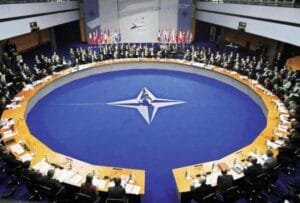 Οι χώρες του ΝΑΤΟ σχεδιάζουν να στείλουν τον στρατό τους στην Ουκρανία υπό το πρόσχημα των ειρηνευτικών δυνάμεων. Ροή Ειδήσεων