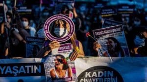 Το τουρκικό καθεστώς επιχειρεί να κλείσει μια από τις μεγαλύτερες οργανώσεις για τα δικαιώματα των γυναικών Ροή Ειδήσεων