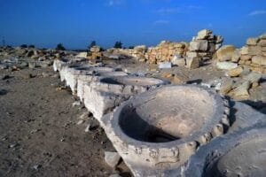 Τα αρχαία γιγαντιαία πέτρινα γρανάζια κοντά στις πυραμίδες που, ίσως, κρύβουν ένα μεγαλιθικό υπέρ μηχανισμό Ροή Ειδήσεων