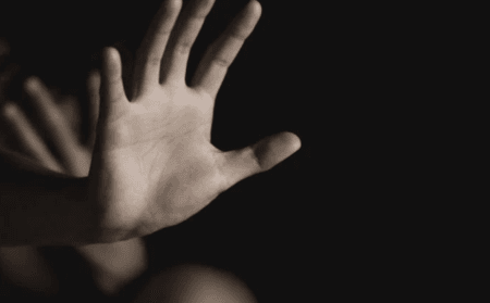 Φρίκη έχει προκαλέσει στο Ηράκλειο Ζευγάρι που κακοποιούσε συστηματικά ανήλικα κορίτσια