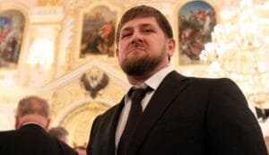 Καντίροφ: ”πιάσαμε ένα μεγάλο δυτικό ψάρι στο Azovstal και το στείλαμε στο μεγάλο ψαρά τον Πούτιν! Ροή Ειδήσεων