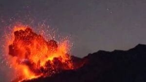 Ιαπωνία: Εξερράγη το ηφαίστειο Σακουρατζίμα Ροή Ειδήσεων