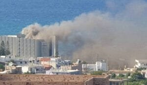 Μεγάλη φωτιά σε ξενοδοχείο στην Κρήτη Ροή Ειδήσεων