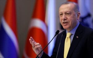Handelsblatt: Εκνευρισμένοι στις Βρυξέλλες με τις κινήσεις του Ερντογάν Ροή Ειδήσεων