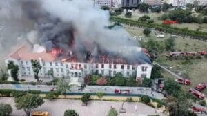 Φωτιά ξέσπασε στο ελληνικό νοσοκομείο Βαλουκλή, στην Κωνσταντινούπολη! Ροή Ειδήσεων
