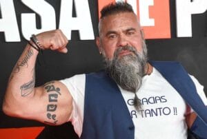 ROBERTO GARCIA RUIZ: O “OSLO” ΤΟΥ “LA CASA DE PAPEL” ΔΙΑΣΚΕΔΑΖΕΙ ΣΤΟ TROPICANA Ροή Ειδήσεων
