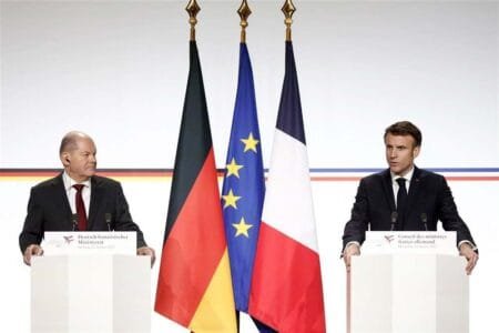 Το Παρίσι και το Βερολίνο δεσμεύονται να στηρίξουν την Ουκρανία όσο χρειαστεί