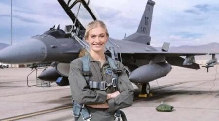 Η Μις Αμερική 2024 είναι ένα μελλοντικό Top Gun – Οι φωτογραφίες της Μάντισον Μαρς κάνουν τον γύρο του κόσμου