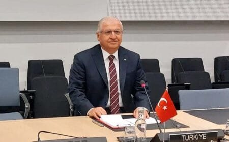 Γιασάρ Γκιουλέρ
