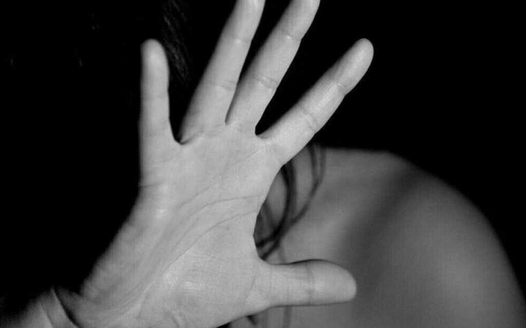 Πάτρα: Παρέσυραν 16χρονη και την κακοποίησαν σεξουαλικά – Συνελήφθησαν από αστυνομικούς