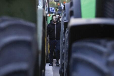 Αγρότες της Πέλλας και του Κιλκίς: Παράταξη Τρακτέρ Χωρίς Κλείσιμο Δρόμων