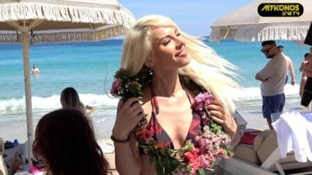 Πρωτομαγιά στη Χαλκιδική με beach party και καλλιστεία: Η Λευκή Άμμος «στέφει» το κορίτσι του Μάη
