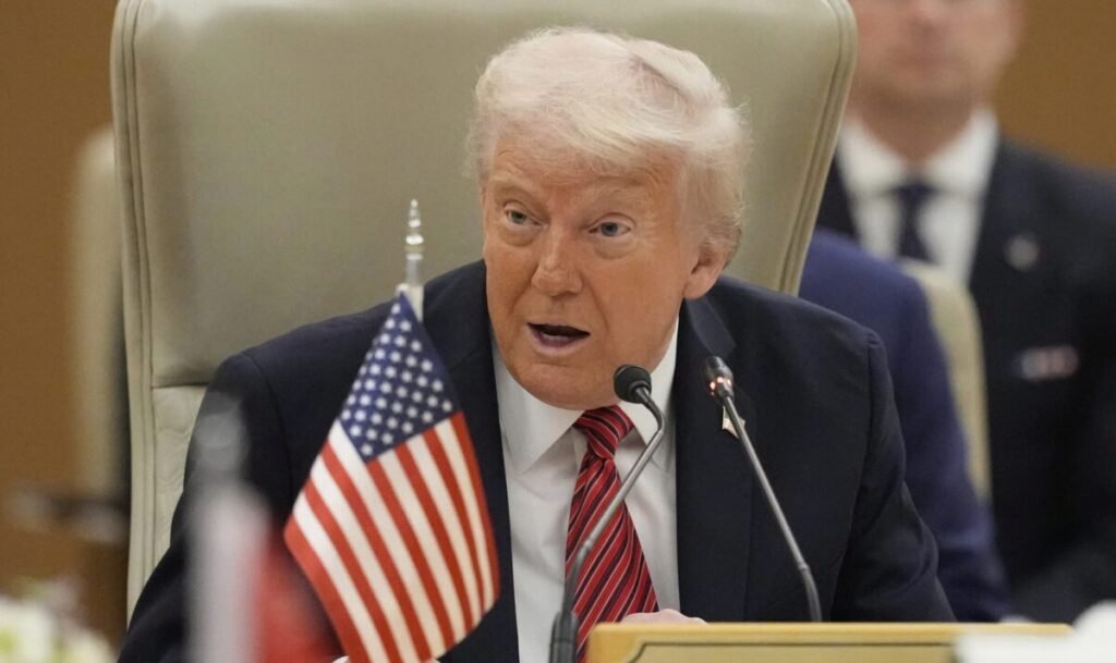 Ιστορική Στροφή στις ΗΠΑ: Ο Τραμπ Άρει τις Κυρώσεις κατά της Συρίας με τη Στήριξη Ερντογάν και Σαλμάν